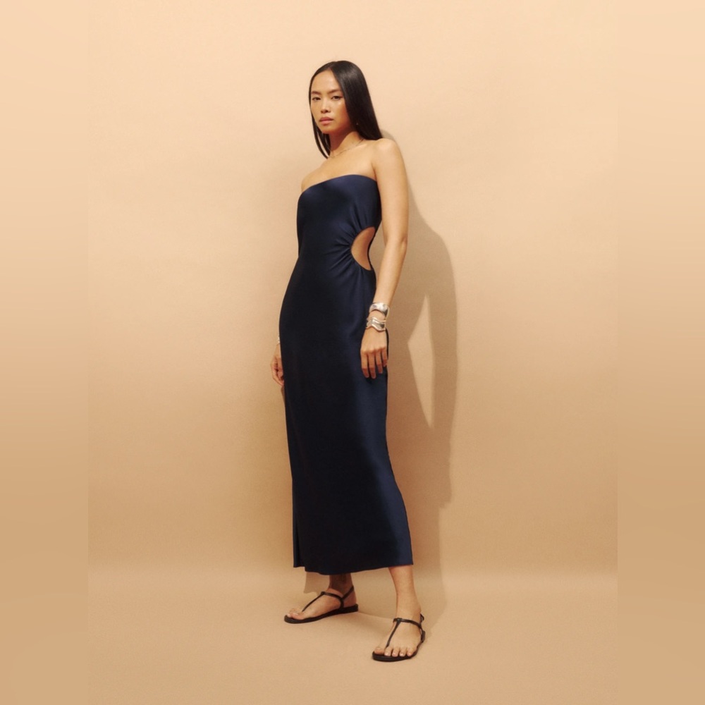 Reformation Nevaeh strapless satin navy blue dress - Picture 4 of 16